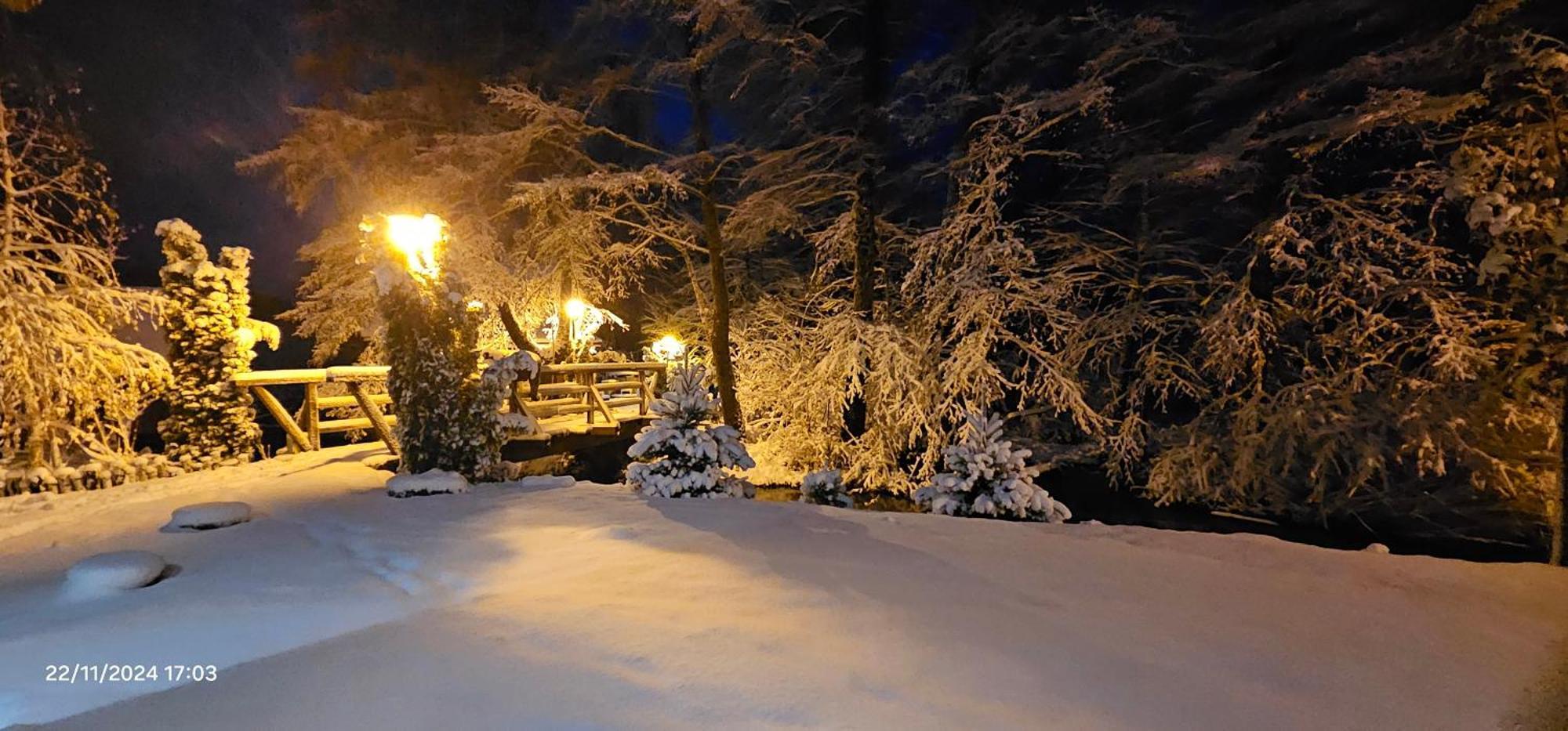Vodenica Vrelo Chalets Vrelo Korenicko Bagian luar foto