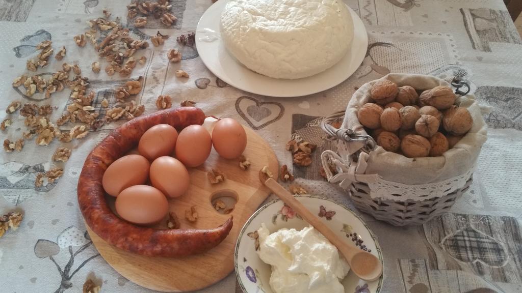 Vodenica Vrelo Chalets Vrelo Korenicko Bagian luar foto